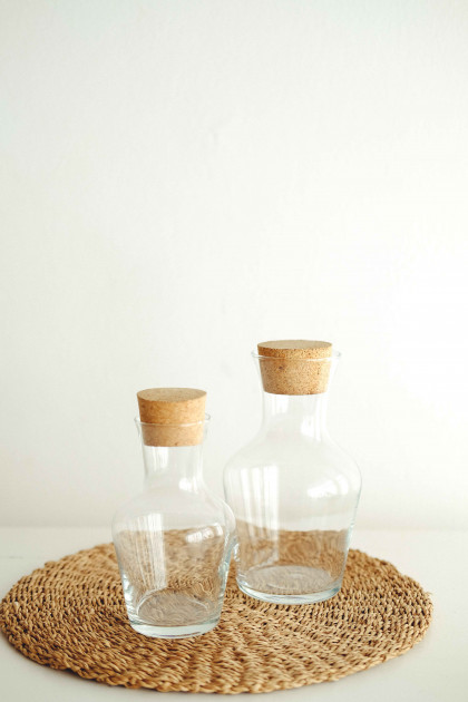 Glass Carafe with Cork Stopper 1L